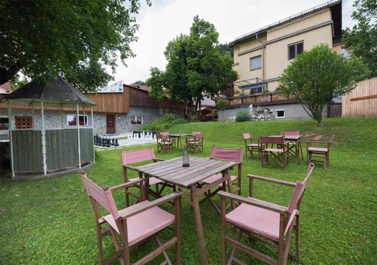 耶塞尼采 扎尔塔里贝卡俱乐部旅馆酒店 外观 照片